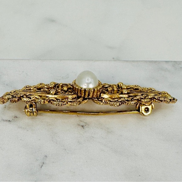 Vintage Filigree Bar Brooch Pin Faux Pearl Gold Tone Romantic Dainty Coquette - Picture 6 of 8